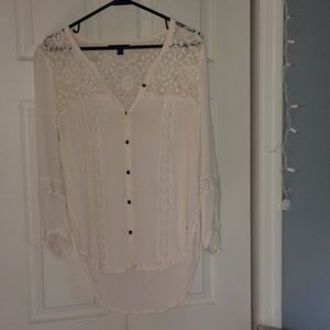 Botton Down Top with lace on top, sleeve and front
